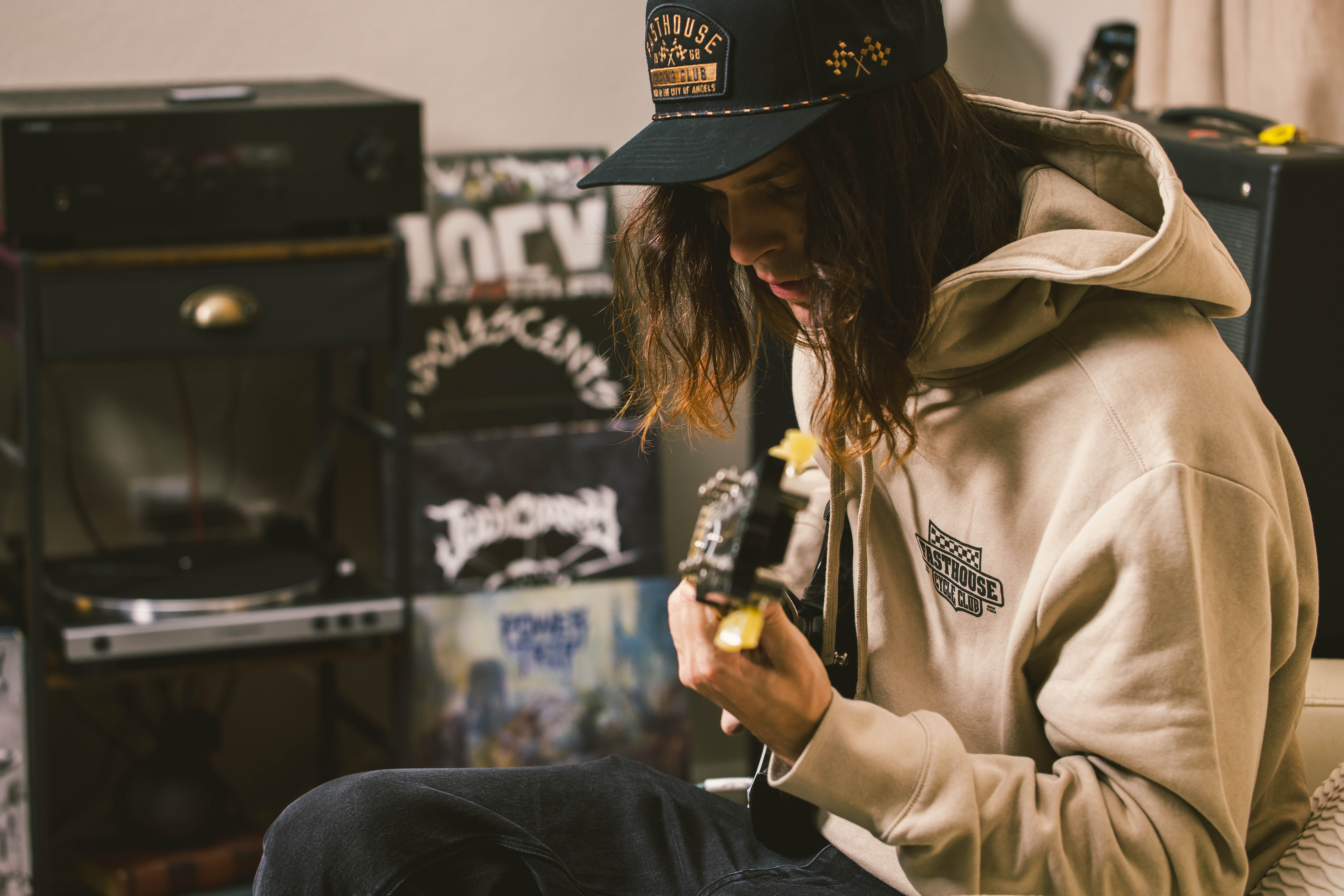 Krest Hooded Pullover - Sand - 3